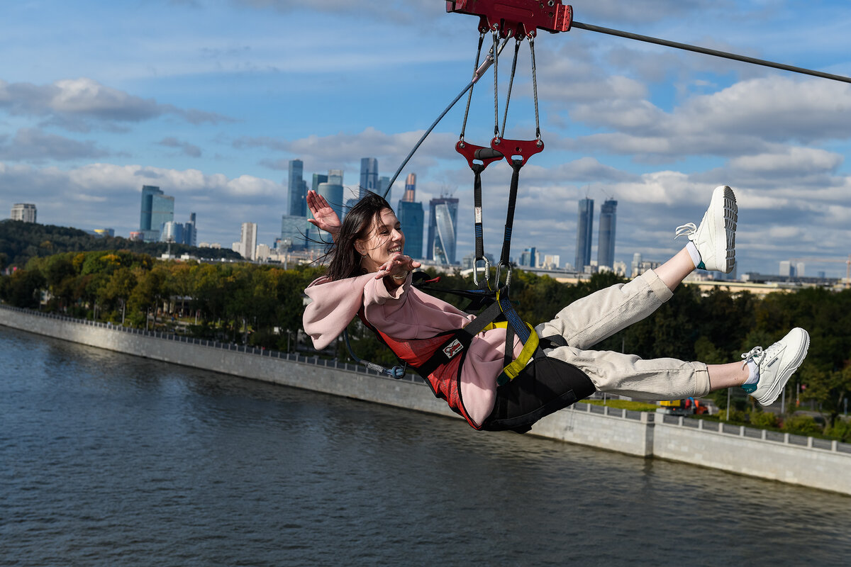 Skypark, Москва. Скайпарк 60 км. Так ты еще не летал Воробьевы горы. Где гулять на Воробьевых горах.