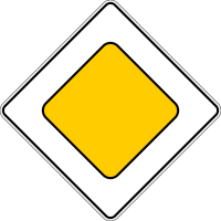    Российский дорожный знак 2.1 Главная дорога   
Quto.ru