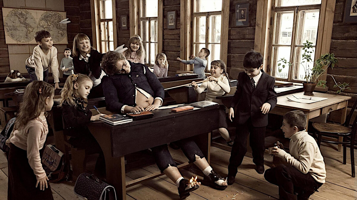 Сельская школа 70 -х годов. Бесплатное фото с сайта fonwall.ru