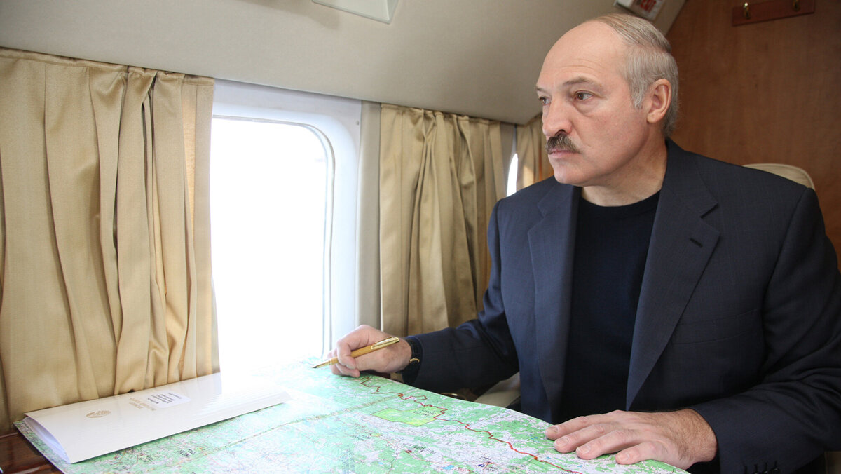 Платошкин положительно оценивает деятельность Лукашенко
