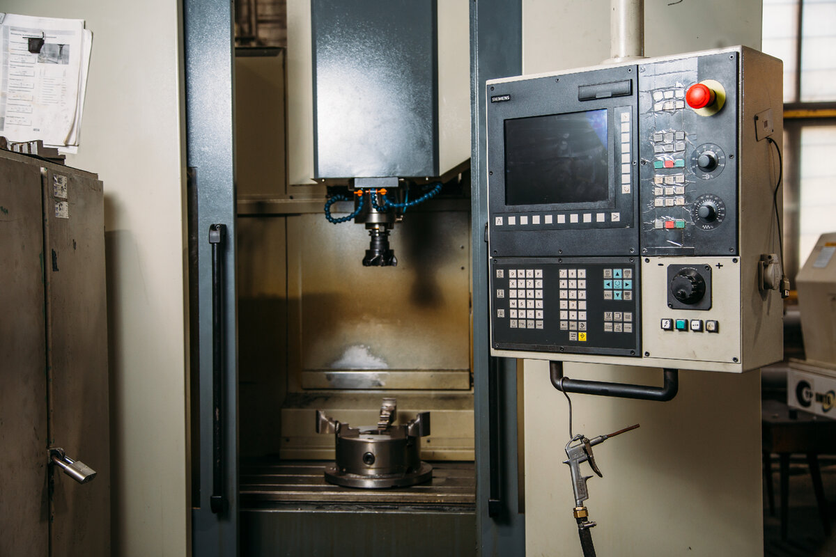 Вертикальный высокоскоростной портальный обрабатывающий центр