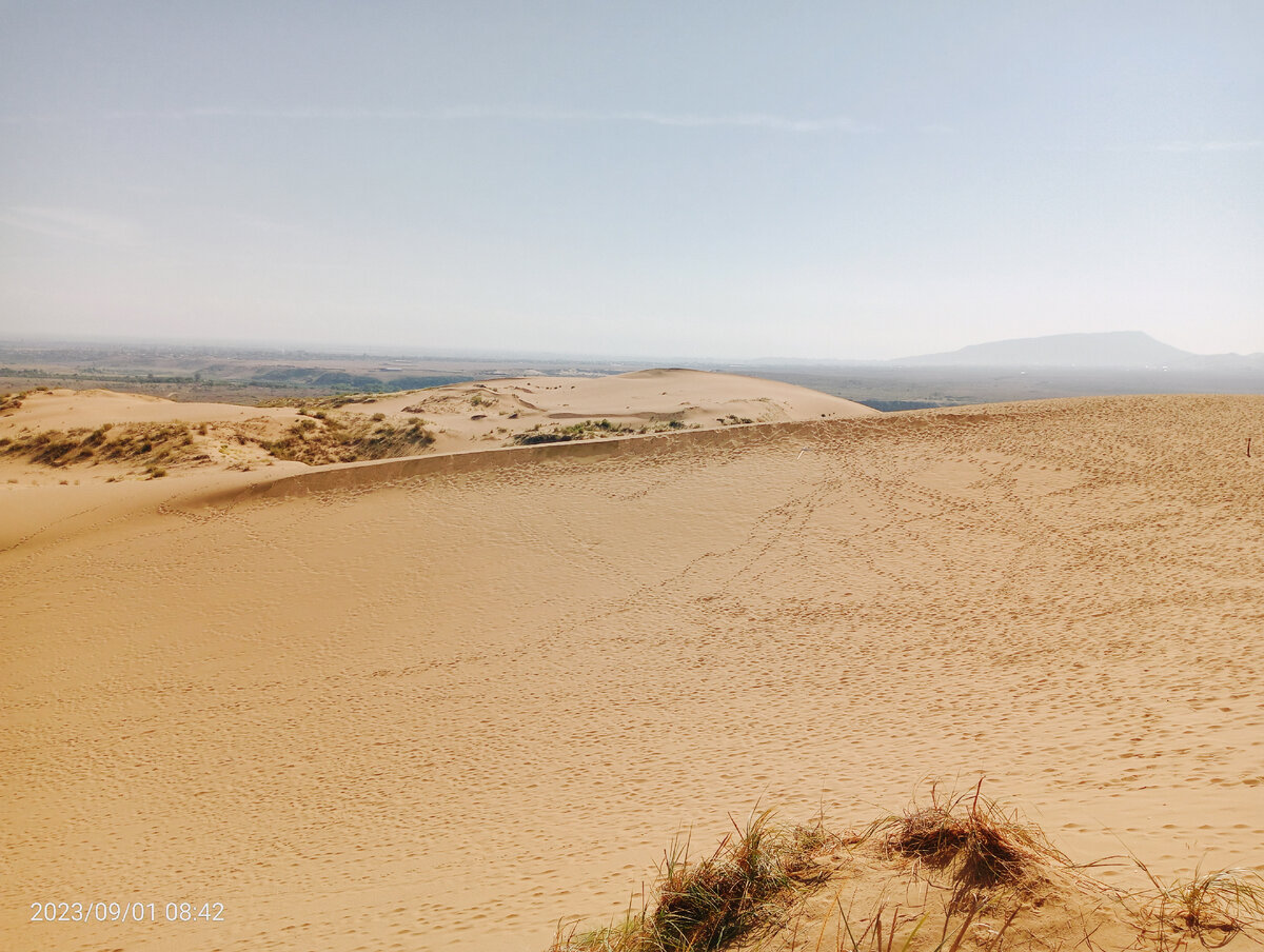 На бархане Сарыкум