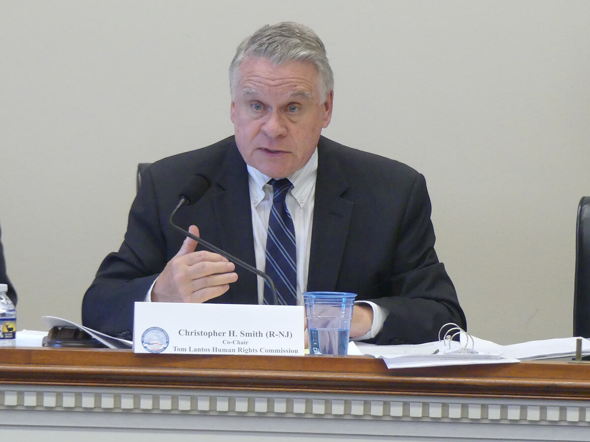 Крис Смит. Фото: armenianweekly.com