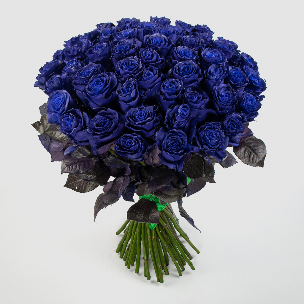 Букет из темно-синих роз