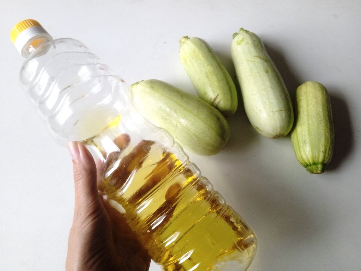 Что может быть проще, чем пожарить кабачки? Но и в этом простом деле есть свои хитрости