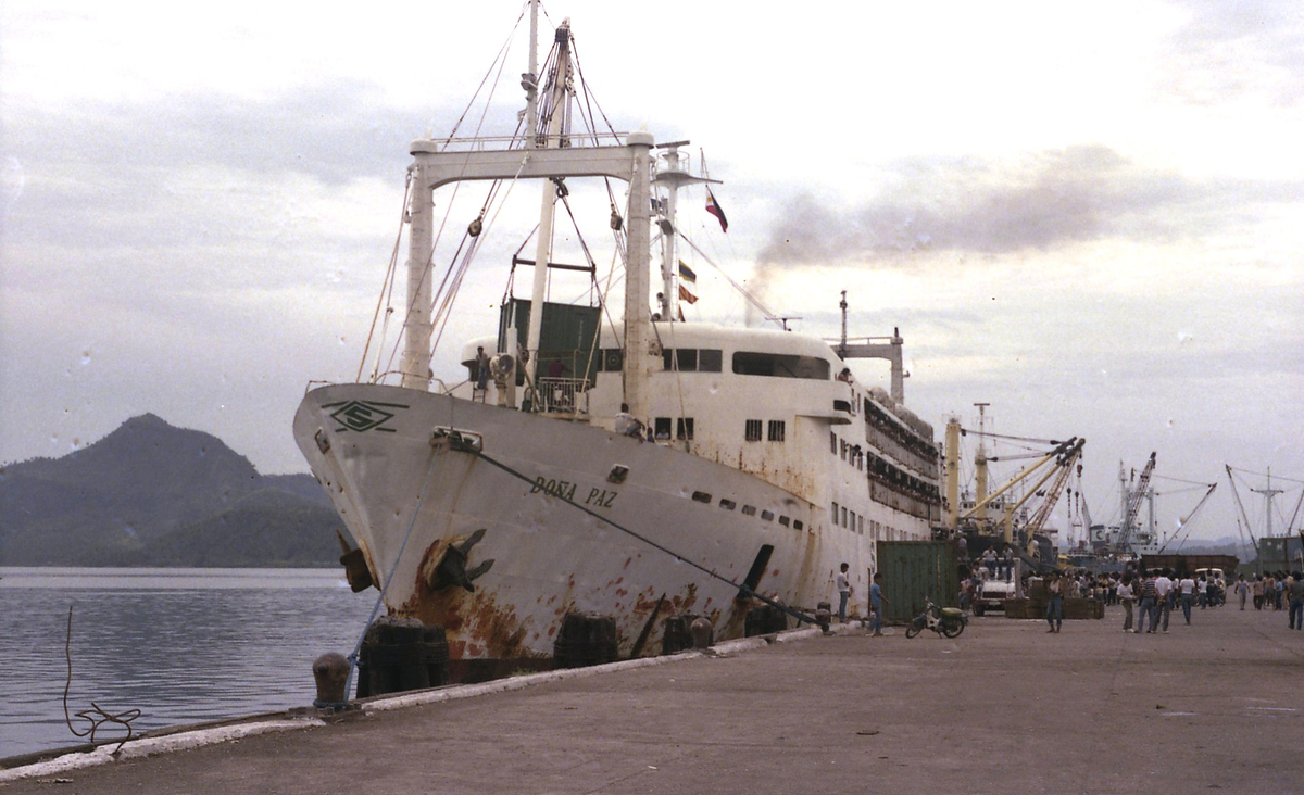 Паром в 1984 году. Авторство: lindsaybridge. https://www.flickr.com/photos/intervene/3208074196/sizes/l/, CC BY-SA 2.0