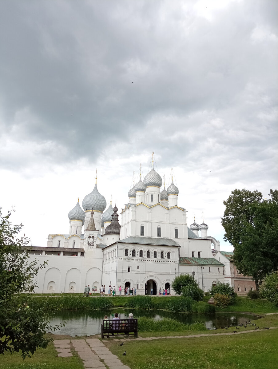 Владычный двор Ростовского Кремля