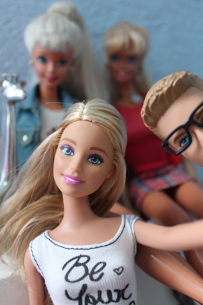 Барби и Кен, который не поместился в кадр