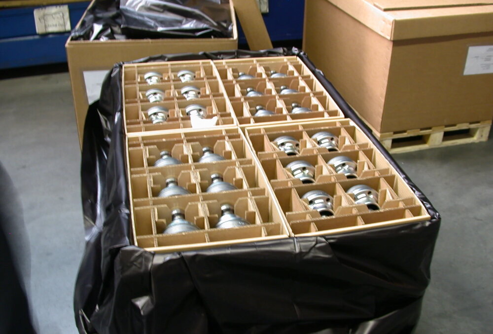 Внутренние детали гофроупаковки для фиксации изделий.