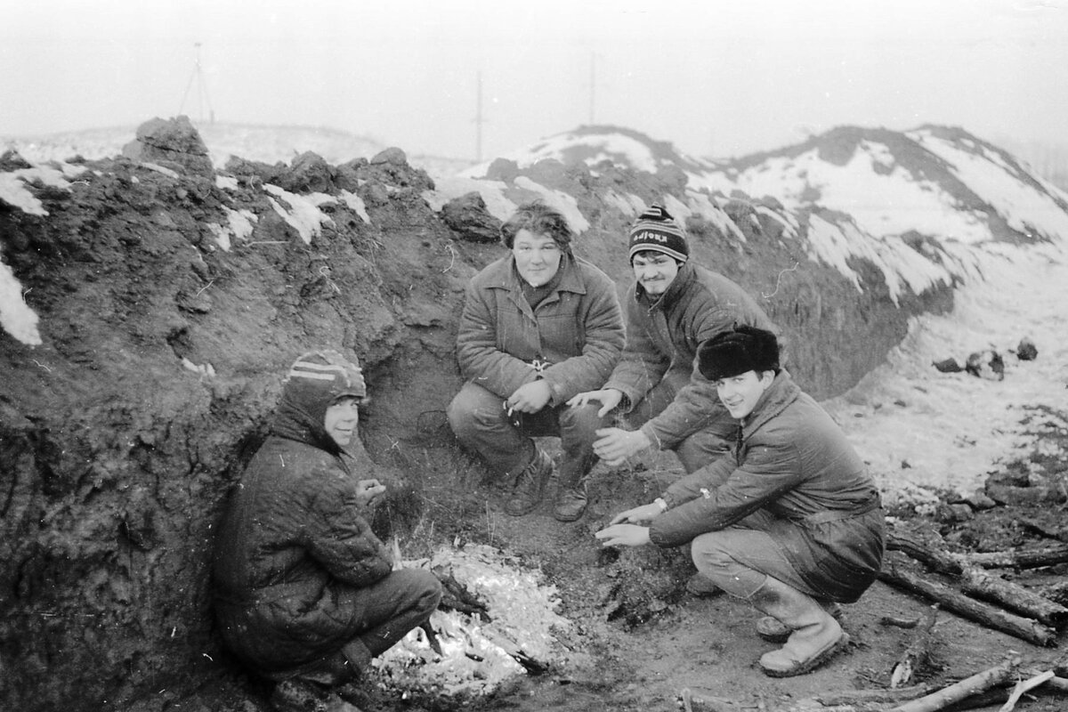 1989 г. Экспедиция в декабре. Раскопки кургана.