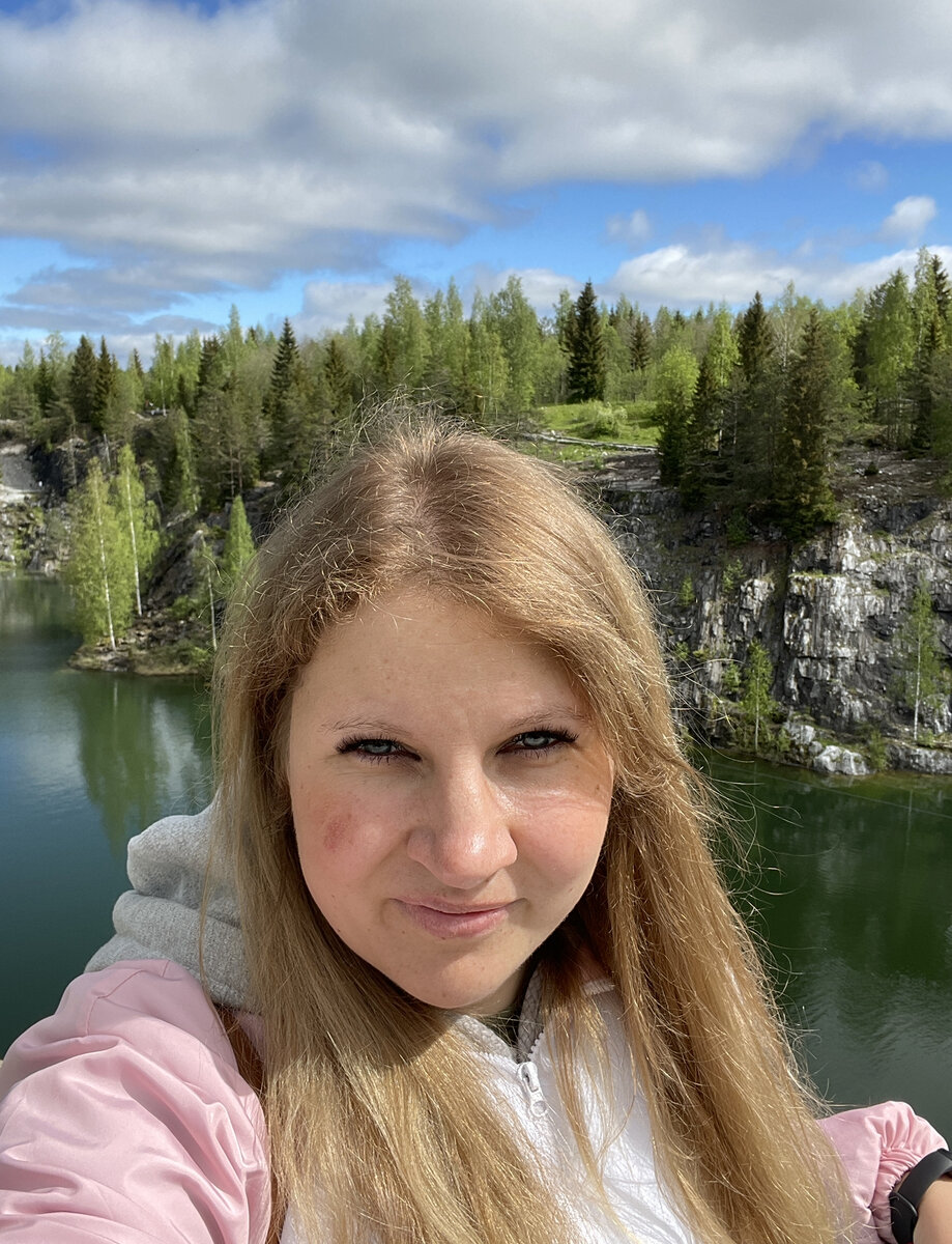 А это я в парке Рускеала,уже довольная и полная надежд на светлое будущее с новым каналом!