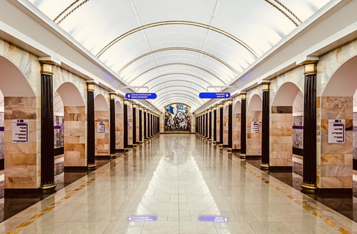 Станция метро Адмиралтейская 