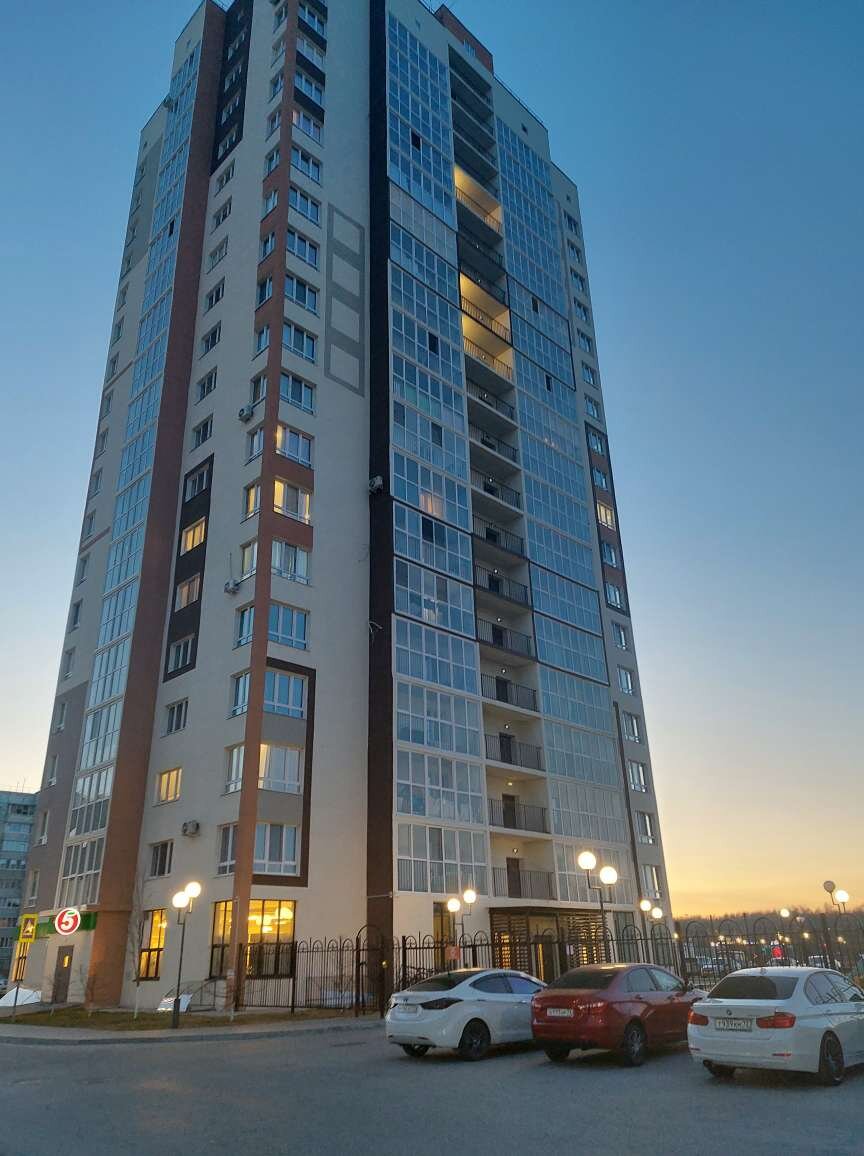 В этом доме мы сняли квартиру