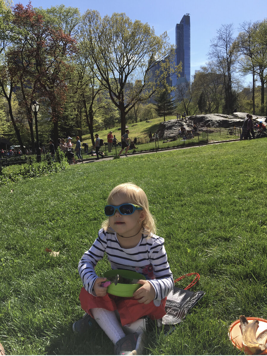 В Центральном парке едим бабушкины котлетки😋😋