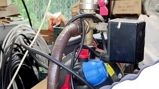 РОФЛ DIY | Сосед показал как молоток поможет открутить фитинг насосной ...