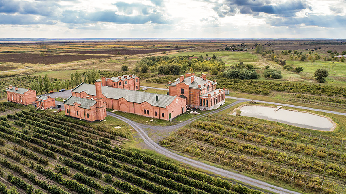 Студия вина «Галина» в хуторе Арпачин, Ростовская область. Автор: Ivan Gubanov, авторские права: Ranglen