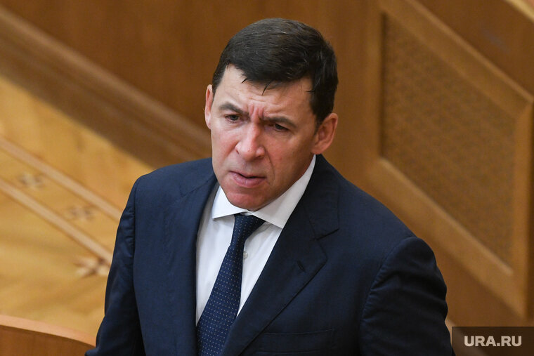    Евгений Куйвашев ранее, как считается, поддержал и другого недружественного Орлову кандидата