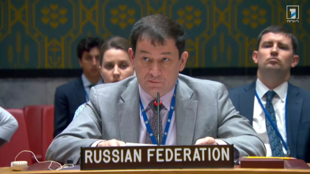 Политика МИД РФ должна состоять не в подыгрывании Азербайджану в деле выхолащивания сути Трёхстороннего соглашения, а в том, чтобы заставить Баку выполнять это соглашение.-6