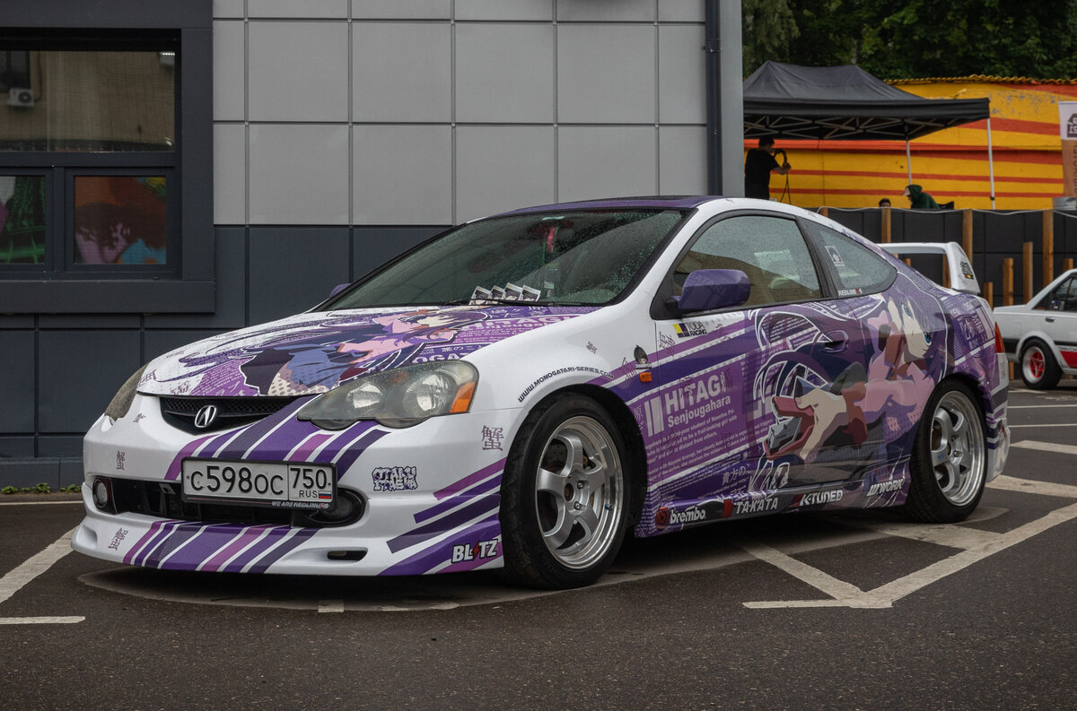    Термином keiretsu в Японии называют систему организации бизнеса, которая представляет собой сеть различных взаимосвязанных компаний. Keiretsu объединяют компании, деятельность которых связана с одной отраслью, и компании, находящиеся на разных уровнях одной производственной цепочки, — например, поставщиков и производителей.   
Светлана Парфенова