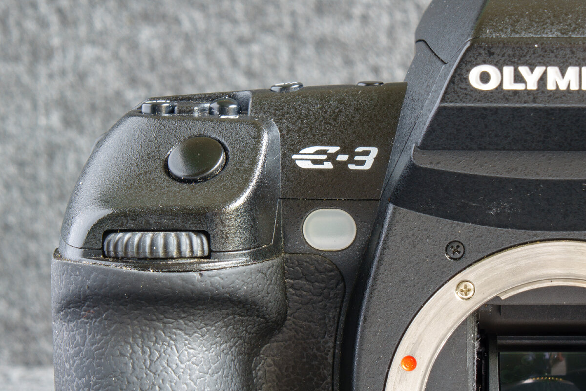 Olympus E-3
