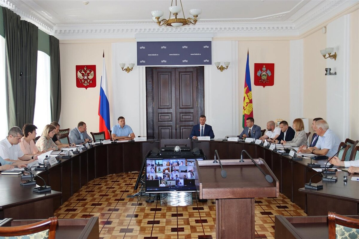 депутат ЗСК Светлана Ангальт - О реализации на территории региона краевого закона «О внесении изменений в статью 14 Закона Краснодарского края «Об основах регулирования земельных отношений в Краснодарском крае».