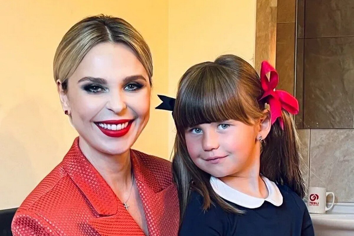 Пелагея с дочерью, соцсети