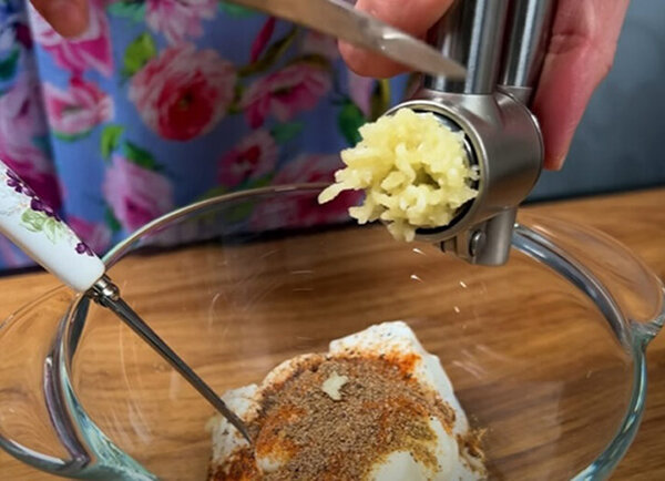 Запеканка из кабачков в духовке с сыром— идеальный рецепт для лета. Блюдо получается легким, вкусным и низкокалорийным.-11