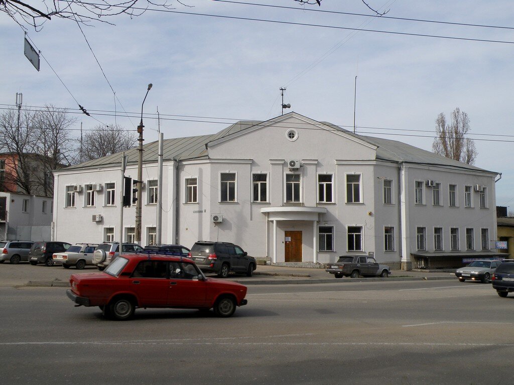 Улица Николая Хрусталёва 4.