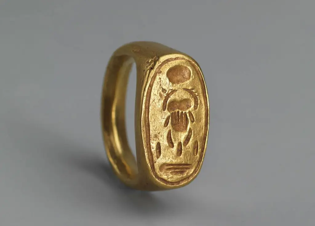 Перстень с тронным именем Тутанхамона