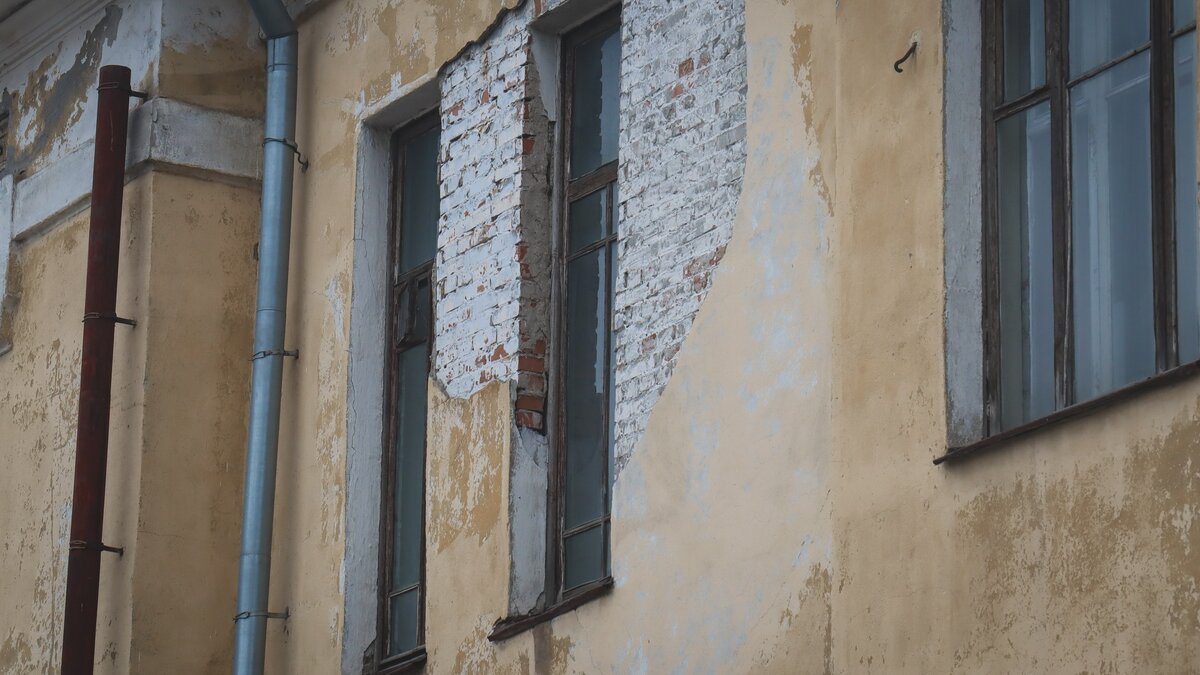     Ансамбль застройки города Черниковска 1950-х годов от дворца Орджоникидзе до кинотеатра «Победа» в Уфе включили в единый госреестр объектов культурного наследия регионального значения народов России. Соответствующий приказ был опубликован на портале правовой информации Башкирии.