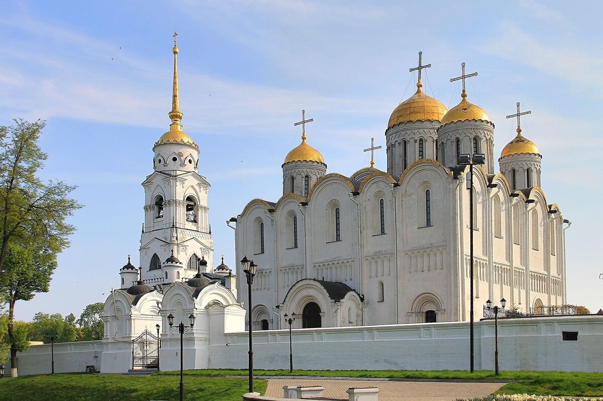 Успенский собор во Владимире. Источник фото - https://goo.su/pWSgQzZ