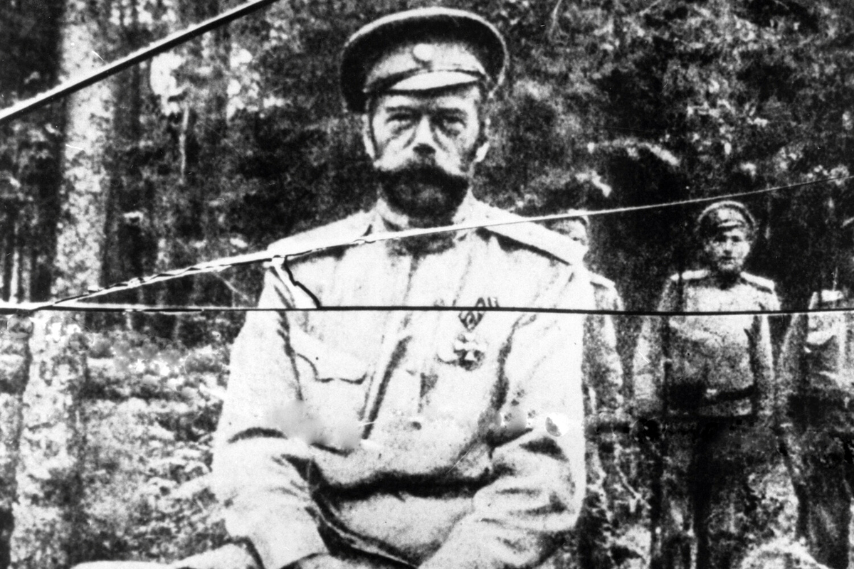 Одна из последних фотографий императора Николая II, сделанная перед его ссылкой в Тобольск в августе 1917 года / Фото: РИА Новости