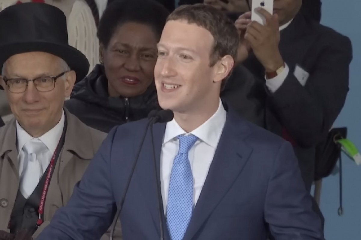    Цукерберг похвастался синим поясом по джиу-джитсу перед боем с Маском