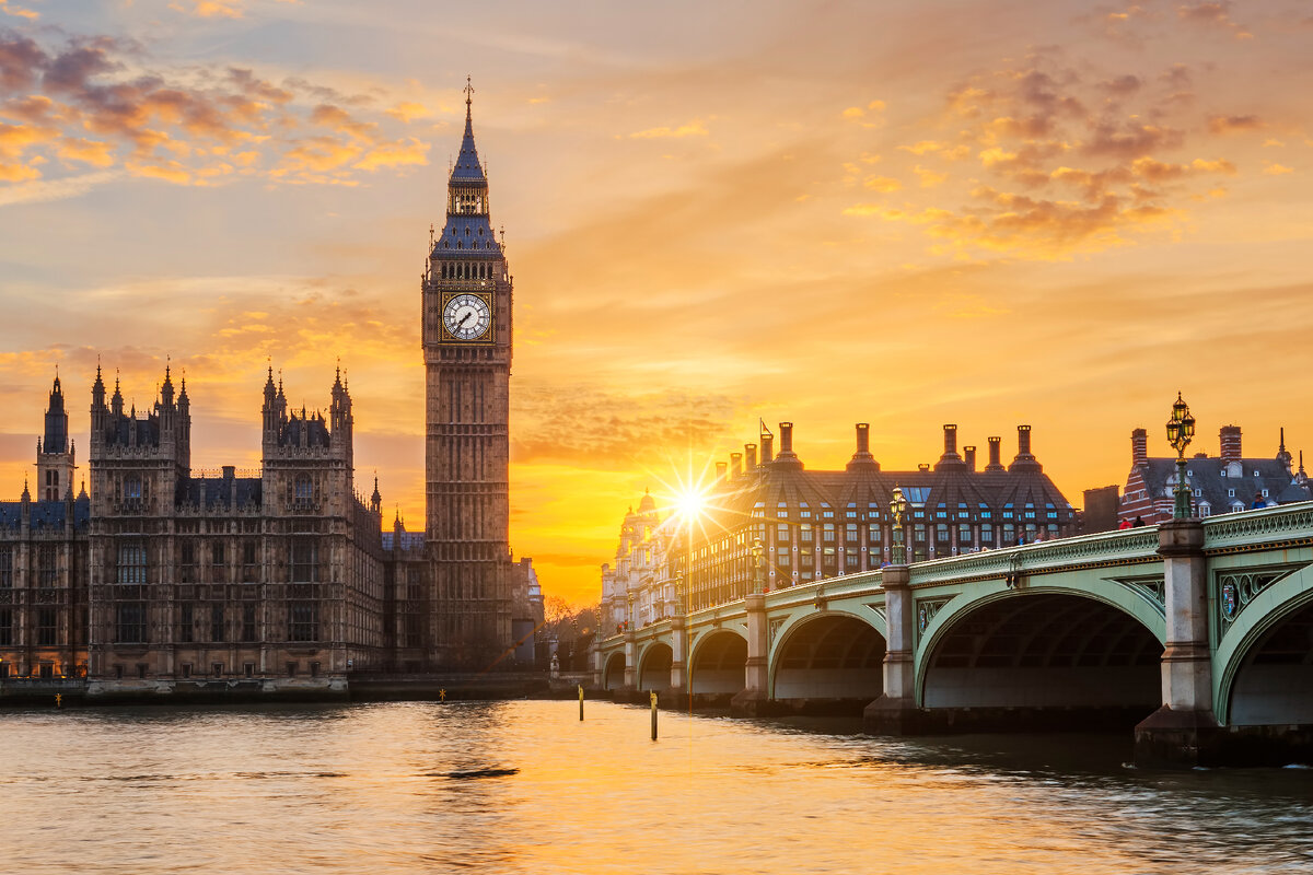 Источник фото: https://ru.freepik.com/free-photo/big-ben-and-westminster-bridge-at-sunset-london-uk_10589985.htm#query=%D0%9B%D0%BE%D0%BD%D0%B4%D0%BE%D0%BD&position=0&from_view=search&track=sph