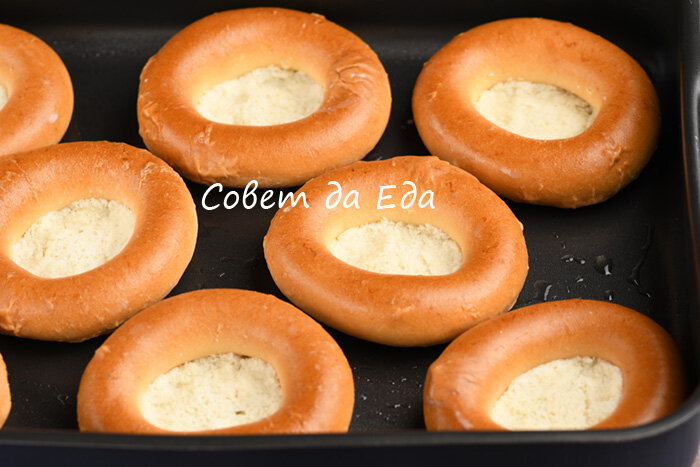 Сырные баранки. Сушки и ватрушки. Баранки с творогом. Ватрушки с творогом из баранок. Ватрушки из батона.