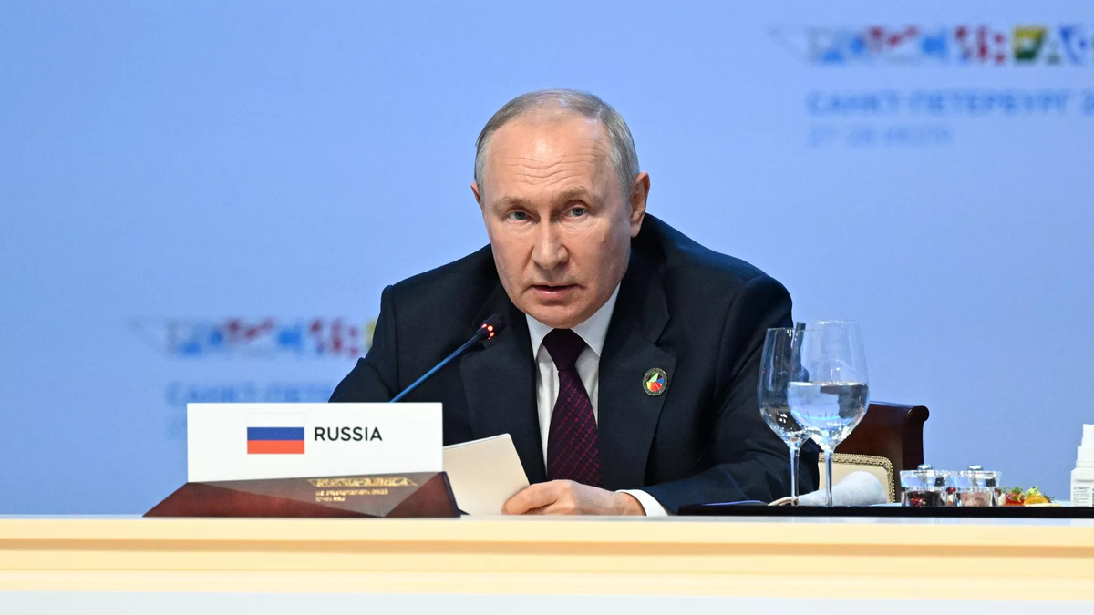 Владимир Владимирович Путин —  президент Российской Федерации