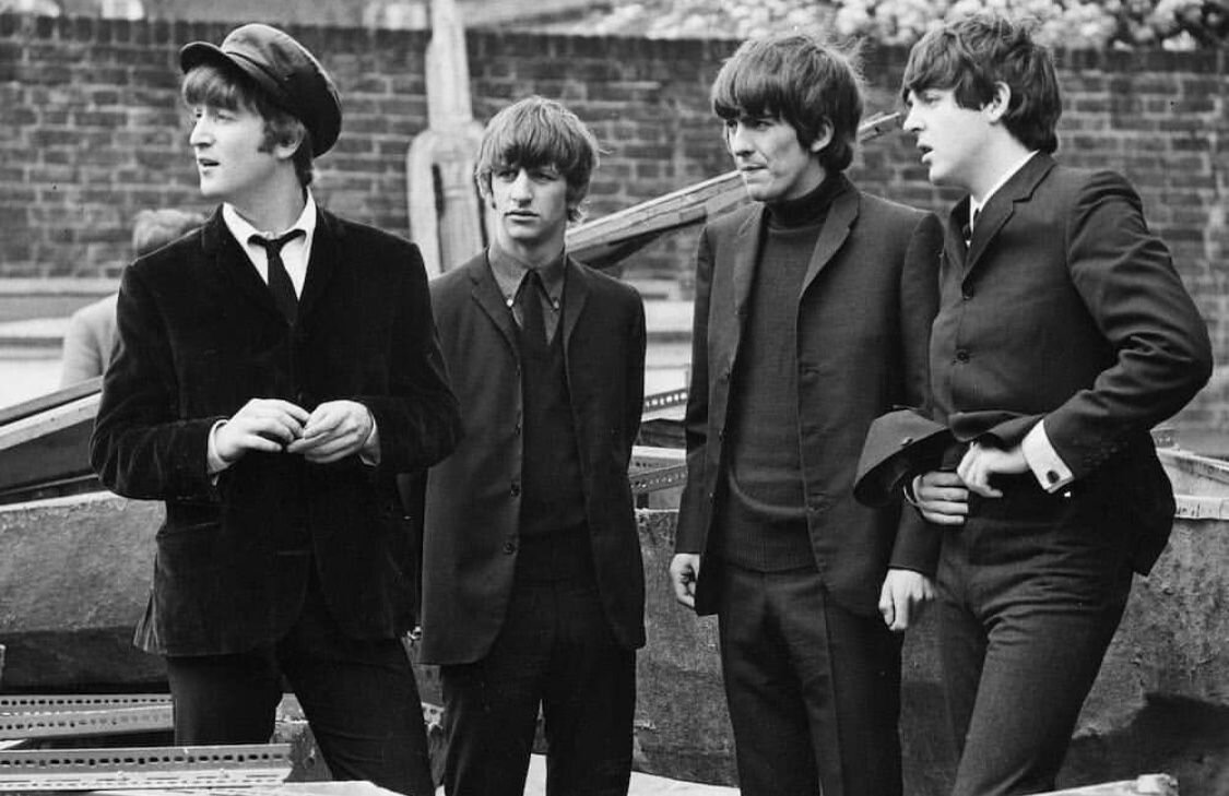 На съёмках фильма «A Hard Day’s Night». Из открытых источников