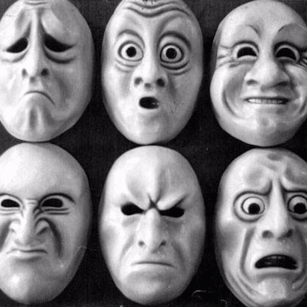 Обложка к треку «Биполярочка» (2017 г.) рэп-исполнителя Оксимирона