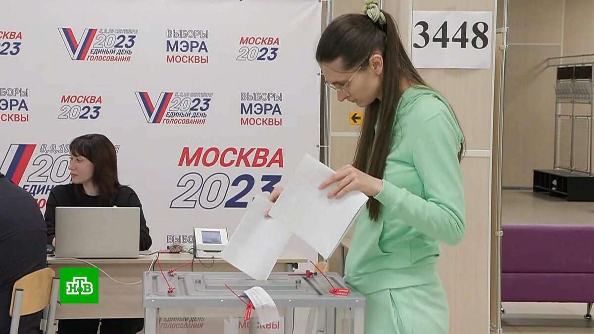    Выборы в Москве: горожане активно голосуют на участках и онлайн
