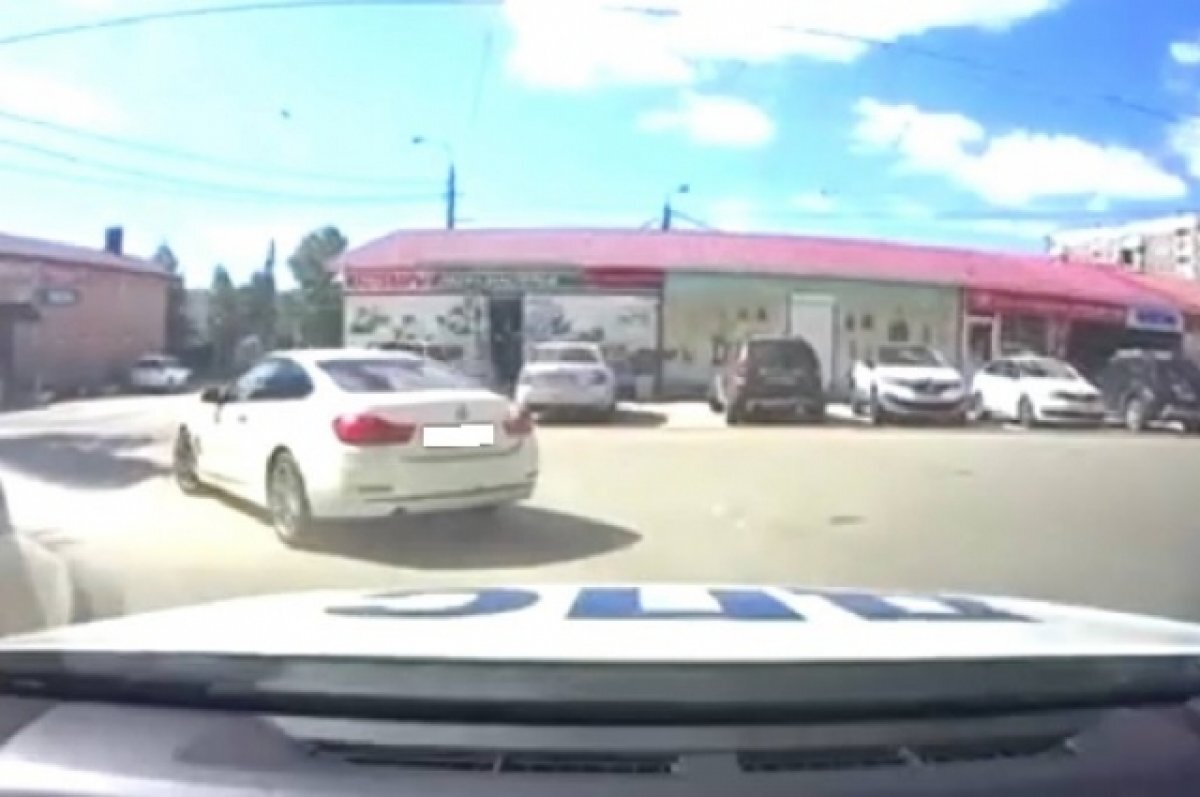    Полицейские Самары после погони задержали BMW 420 с подложными номерами