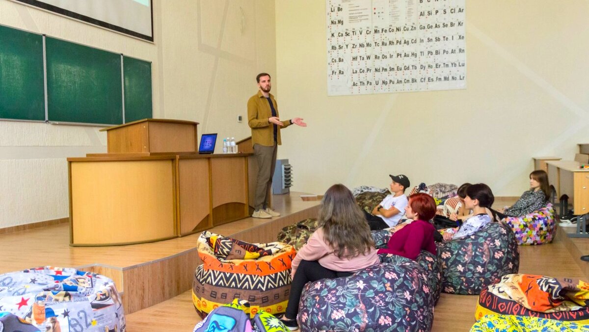    В Макеевке прошла серия лекций от югорских специалистов