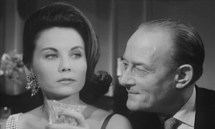 Кадр из фильма "Азбука страха" взят для иллюстрации из Яндекс Картинки.  