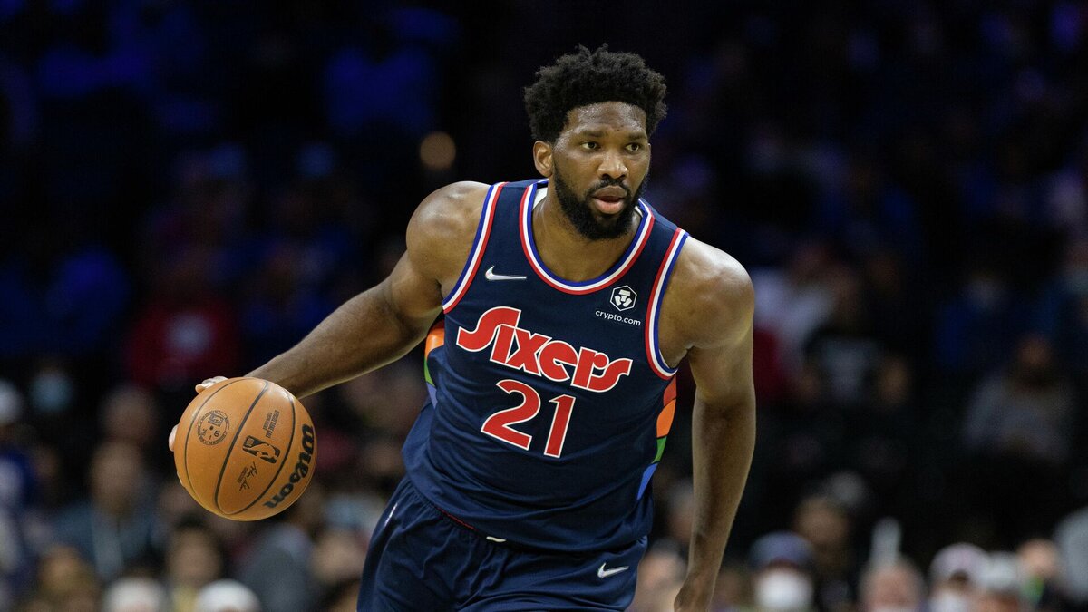2. Джоэль Эмбиид, центровой 76-ых