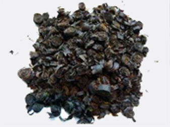 После в духовку при температуре 100*С в течение 1 часа, после 1 час при 50  до готовности. Периодически перемешивайте деревянной лопаткой. Важно не упустить момент окончания сушки, иначе готовый чай потеряет свой аромат.
Чай из листьев вишни имеет очень сильный аромат и немного терпкий, очень приятный вкус. 
Во время ферментации лист приобретает запах «пьяной вишни»
