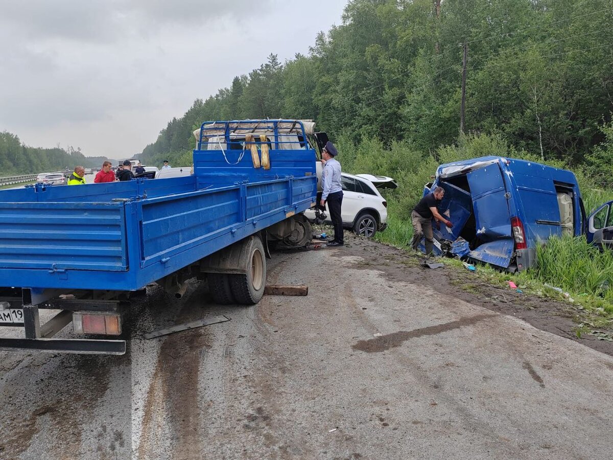 Фото дтп автобуса и грузовика