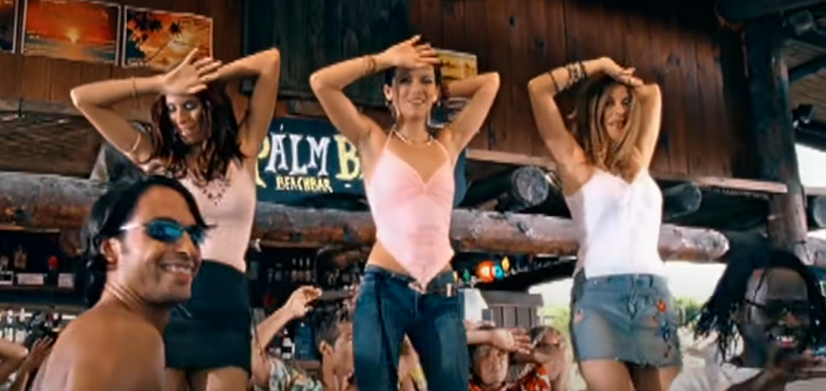 Скрин из клипа.