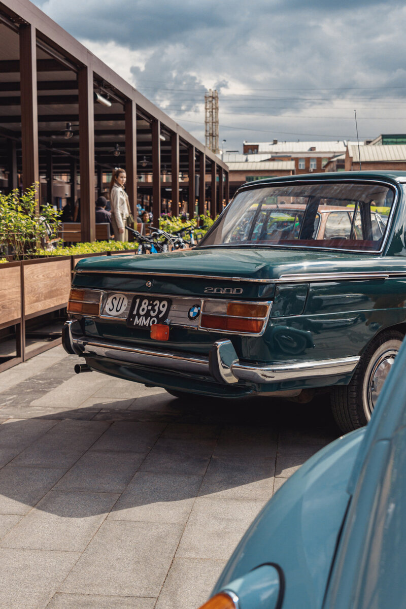 BMW 2000 Neue Klasse. Выставка авто в Депо. Моя фоторабота. | SvarogovMSK  Фотограф | Дзен