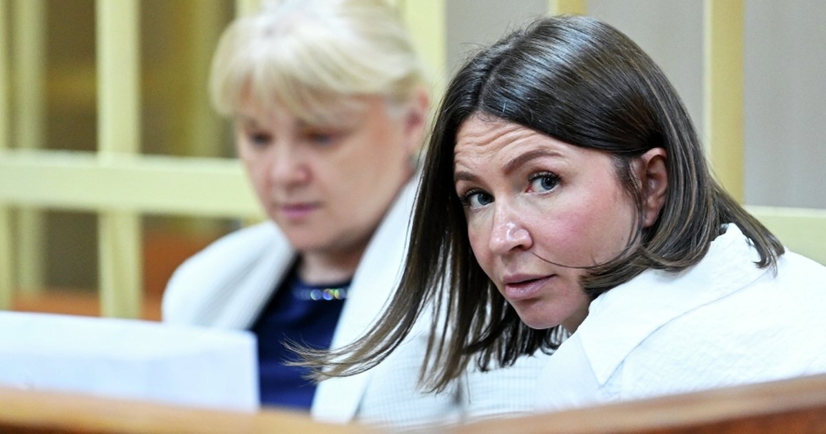     Суд продлил Блиновской домашний арест еще на 3 месяца