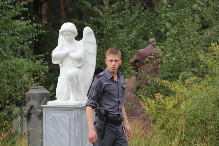 Кадр из фильма «Парень с нашего кладбища», 2015, Кинокомпания CTB