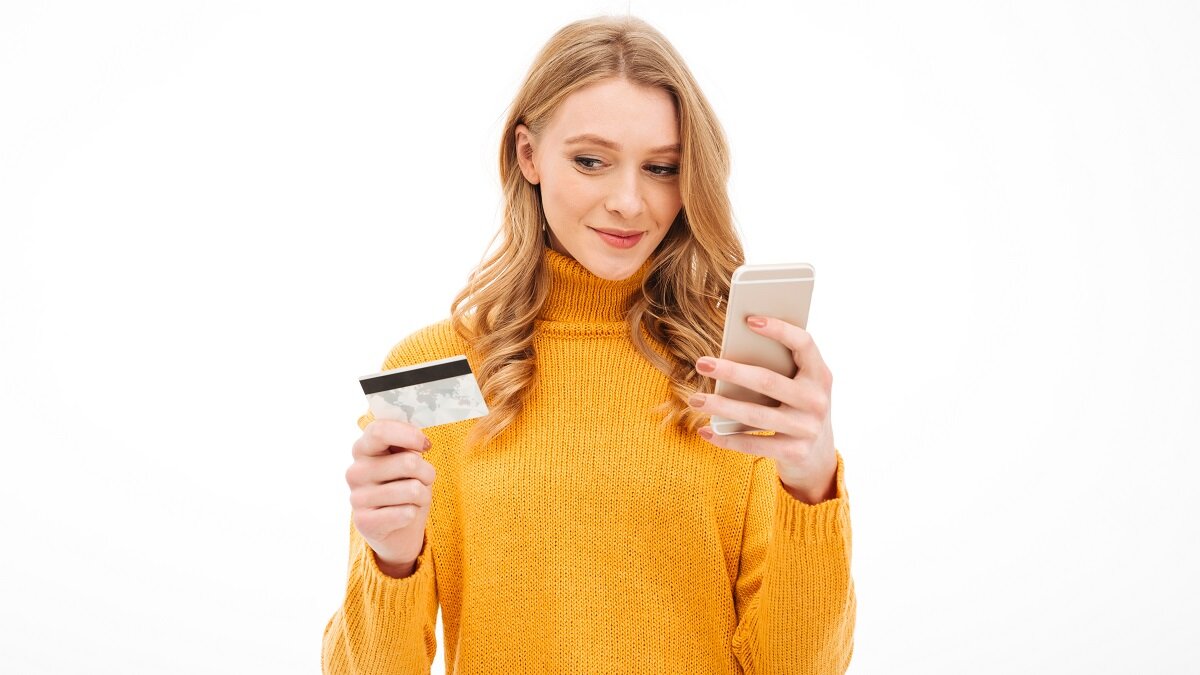    Девушка с кредиткой